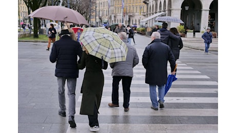 Maltempo sull'Italia, in arrivo venti forti e temporali al Centro: allerta gialla in 4 regioni