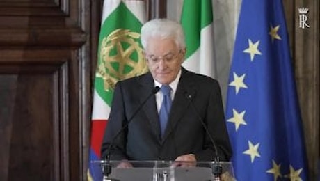 Mattarella: I giovani ricercatori italiani all'estero vanno aiutati a tornare in Italia