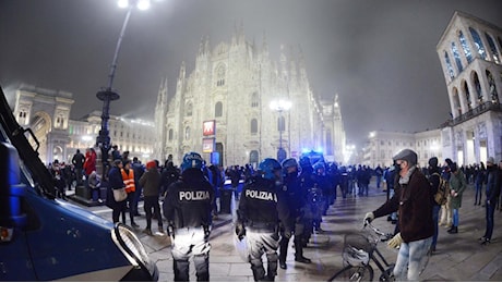 Capodanno a Milano, al via le «zone rosse»: tutte le misure di sicurezza, le multe e i divieti per superalcolici e bottiglie