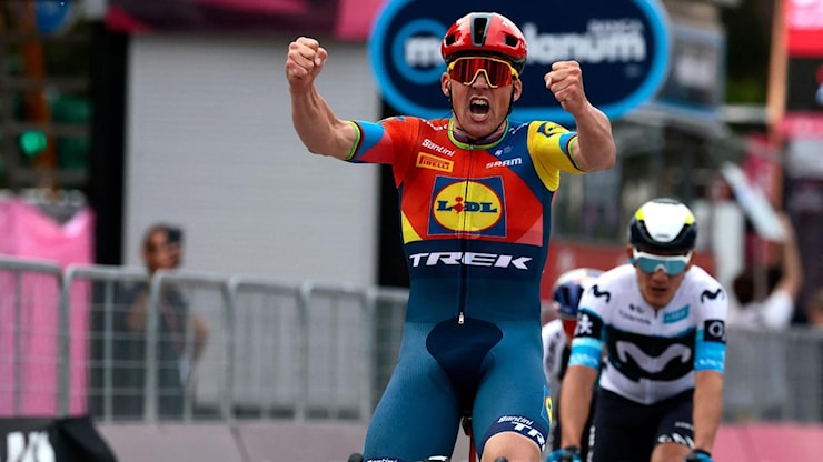 Nella dieta di Mads Pedersen broccoli compressi e bevande energetiche - La Gazzetta dello Sport Nella dieta di Mads Pedersen broccoli compressi e bevande energetiche - La Gazzetta dello Sport