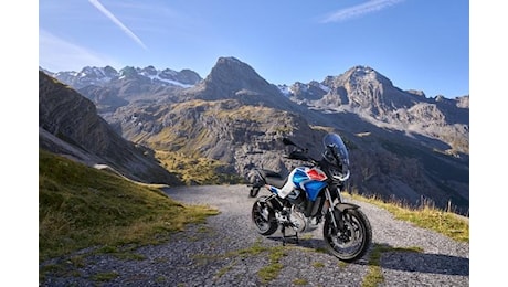 200 anni del Passo dello Stelvio: ecco la Moto Guzzi Stelvio Duecento Tributo