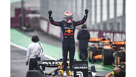 Super rimonta di Verstappen, parte 17esimo e vince in Brasile