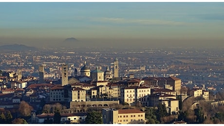 Qualità della vita 2024, la classifica delle città in cui si vive meglio (e peggio): Bergamo in testa, maglia nera per Reggio Calabria. Male anche Roma