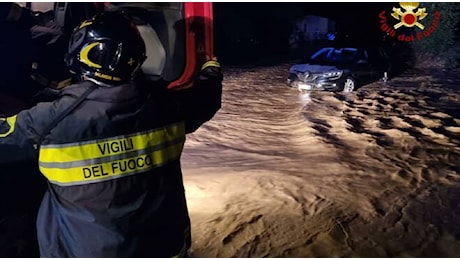 Bimbo di 5 mesi e la nonna dispersi per la piena del torrente foto