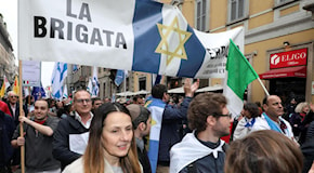 25 Aprile a Milano, la Comunità ebraica non sarà in corteo con il gonfalone: “Accordi con Anpi saltati, così diventa manifestazione politica”