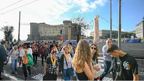 Napoli, il Pulcinella di Pesce è una star su TikTok: 10 milioni di visualizzazioni. Il Comune: “Un effetto del genere non si era mai visto...”