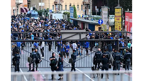 Genoa-Samp, scontri prima e dopo la partita: regolamento di conti tra i tifosi