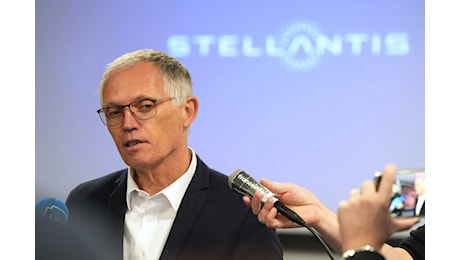 Carlos Tavares: gli azionisti di Stellantis decideranno oggi sulla buonuscita da 23 milioni