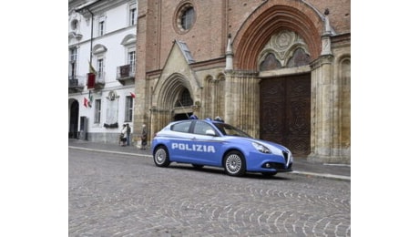 La campagna della polizia per l'ultimo dell'anno: 'Accendete i botti in sicurezza'