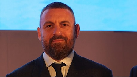 De Rossi rompe il silenzio dopo l’esonero alla Roma: “A Trigoria sono a casa, ci tornerò”