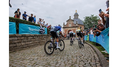 Ganna, Milan, Van der Poel, Philipsen: parata di sprinter e uomini da classiche al Renewi Tour