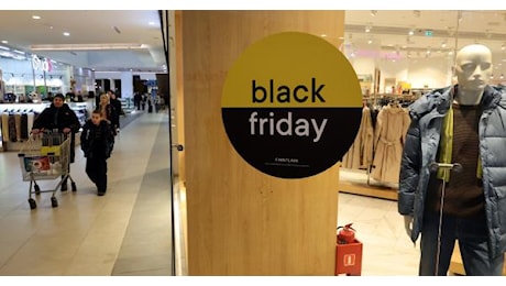 Confcommercio, al black friday più shopping per gli italiani