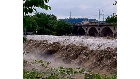 Maltempo: chiuso ponte Veggia