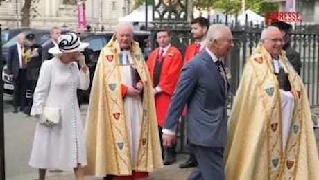 Royal Family all'Abbazia di Westminster per il Victory Day