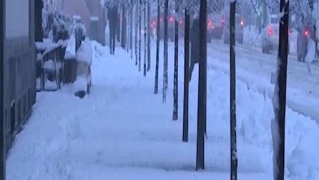 Tempesta di neve in Bosnia e Croazia: traffico in tilt, disagi e scuole chiuse