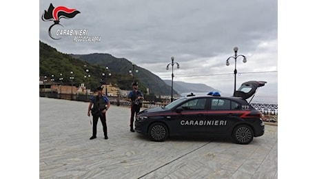 Bagnara Calabra, spacciavano sulla spiaggia, due arresti