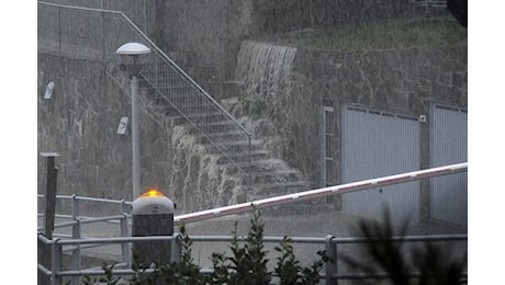 In Liguria forti temporali, allagamenti ed esondazioni. Frane nell’entroterra di Genova