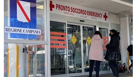 Napoli, turista investito da scooter muore in ospedale