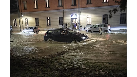 Maltempo sull’Italia: un morto nel Bolognese, evacuazioni nel Reggiano