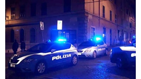 Napoli, ragazza si lancia da un'auto in corsa per fuggire agli abusi: Aiutatemi!