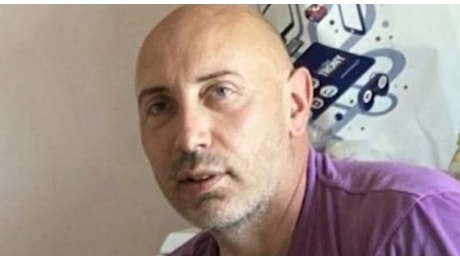 Martino Cardarelli, l'ex dj scomparso trovato morto in un laghetto: fermati un uomo e una donna. Il 48enne è stato ucciso a coltellate