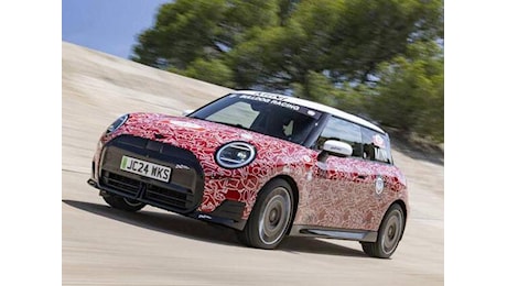 Mini, arrivano le nuove John Cooper Works elettriche: tre porte e Aceman