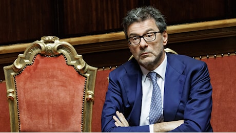 La nuova tassa per chi ha usufruito dei bonus e il ritocco del prezzo di benzina e diesel: il tabù infranto da Giorgetti