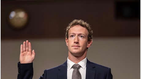 Stop al fact-checking nei social di Meta, l'annuncio di Zuckerberg dopo gli errori del team