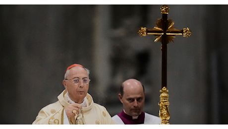 Dominique Mamberti, chi è il cardinale che annuncia il nuovo Papa: Annuntio vobis gaudium magnum: habemus Papam!