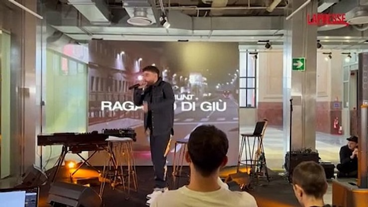 Rocco Hunt: 'Ragazzo da giù' mio album più maturo e identitario - La Nuova Sardegna