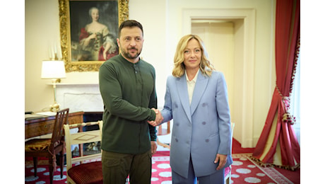 Ucraina, Zelensky incontra Giorgia Meloni: Grazie per sostegno a pace giusta