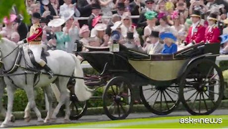 L'arrivo di re Carlo e Camilla al Royal Ascot | Video iO Donna