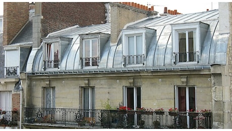 Parigi, i furbetti delle Olimpiadi. «1000 euro a notte per un appartamento di 30 metri quadri». E prezzi folli per “dei ripostigli”
