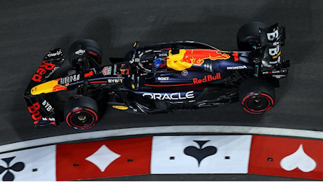 Red Bull ha portato a Las Vegas il pezzo sbagliato, clamoroso in F1: i tempi di Verstappen crollano