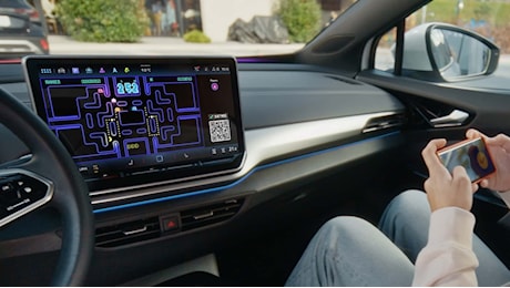 Volkswagen reiventa PAC-MAN e ci si gioca in macchina