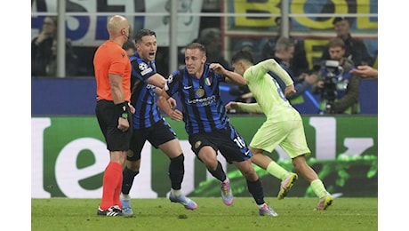 Inter-Barcellona non è ancora finita: “L’arbitro ci ha penalizzato”. C’è anche l’attacco a Flick
