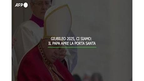 Giubileo 2025, ci siamo: il Papa apre la Porta Santa