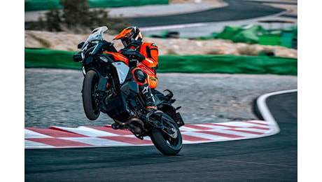 KTM 1390 Super Adventure S Evo: maxi enduro esagerata