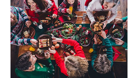 Abbuffarsi a Natale e il linguaggio tossico della dieta. Le parole che non dovrebbero mai essere dette