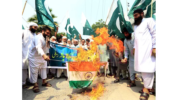 Scontri India-Pakistan. Rischio di guerra totale - il Giornale Scontri India-Pakistan. Rischio di guerra totale - il Giornale