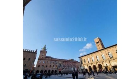 Disabile trovata morta in piazza Maggiore a Bologna