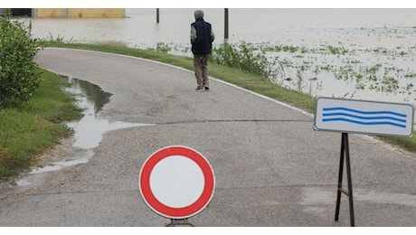 Maltempo, allerta rossa in Emilia-Romagna: il sindaco di Bagnacavallo ordina l’evacuazione totale preventiva