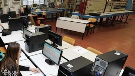 Concorso per presidi nel caos. In Campania orali congelati, il ministero: “Verifiche in corso”