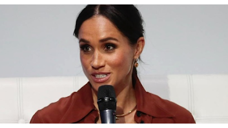 La nuova vita di Meghan Markle riparte in cucina dietro i fornelli