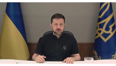 Kiev: sì negoziati,ma Mosca cessi fuoco