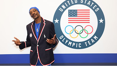 Snoop Dogg in versione tedoforo: il rapper trasporterà la fiamma olimpica a Parigi prima della cerimonia di apertura