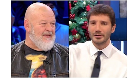 Diego Babbo Natale perde tutto ad Affari Tuoi, Stefano De Martino: È tornato da un lungo viaggio