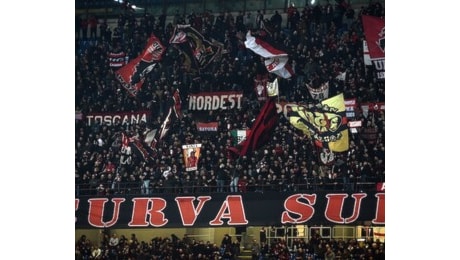 La Curva Sud: La Digos ha vietato ogni striscione a partire da Milan - Udinese, senza una precisa motivazione