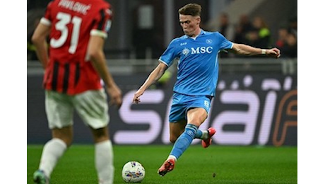 McTominay a Castel Volturno con un giorno di anticipo, sta bene