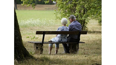 Camminare allunga la vita: cosa sapere per vivere anche 10 anni in più